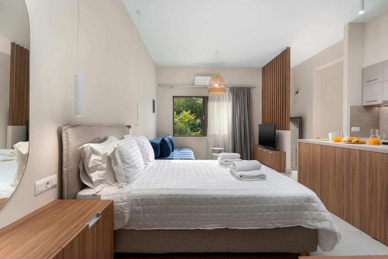 Ble Residence, Your Home Away From Home Panormos  Ngoại thất bức ảnh